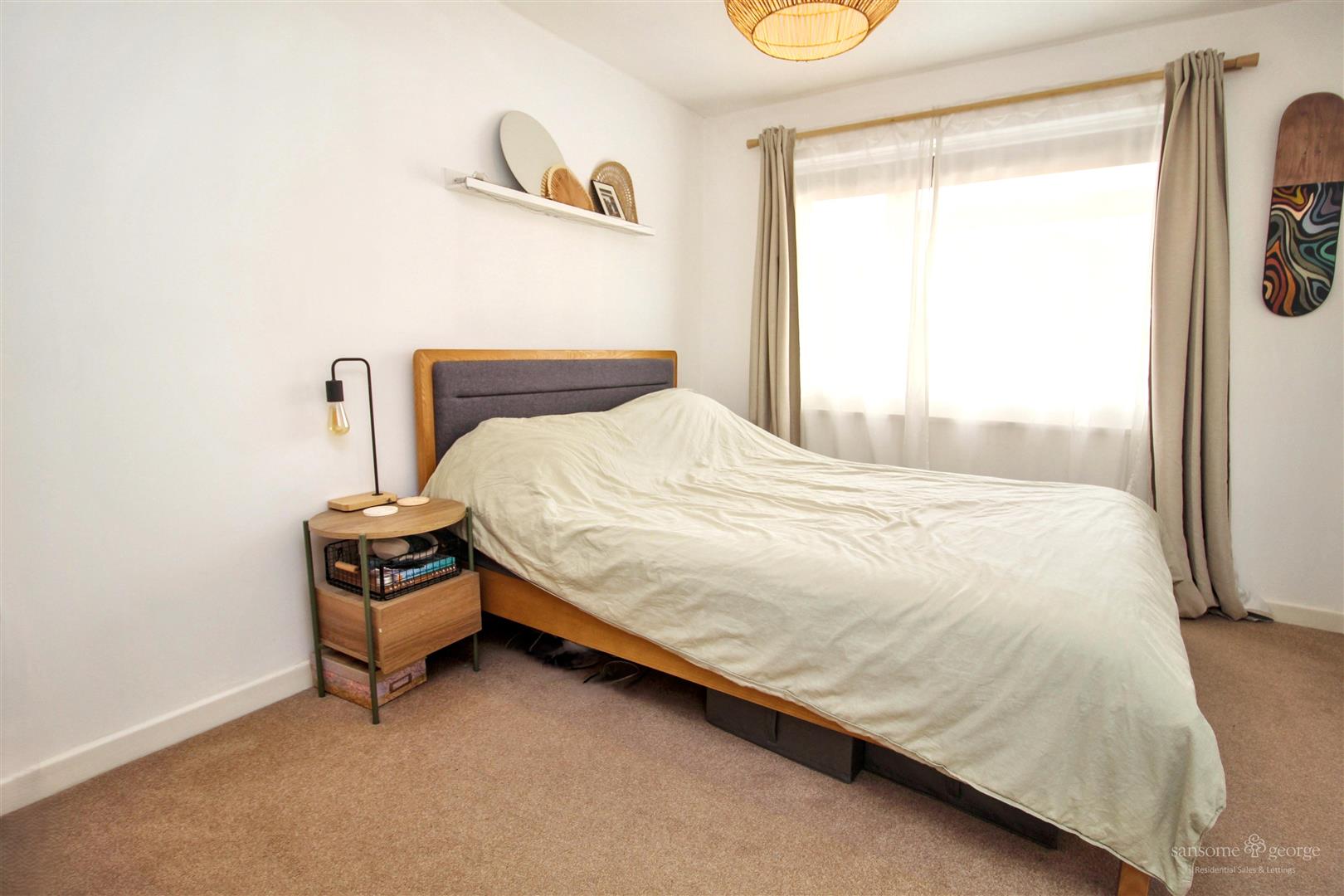 Ashton Close, Tilehurst, Reading